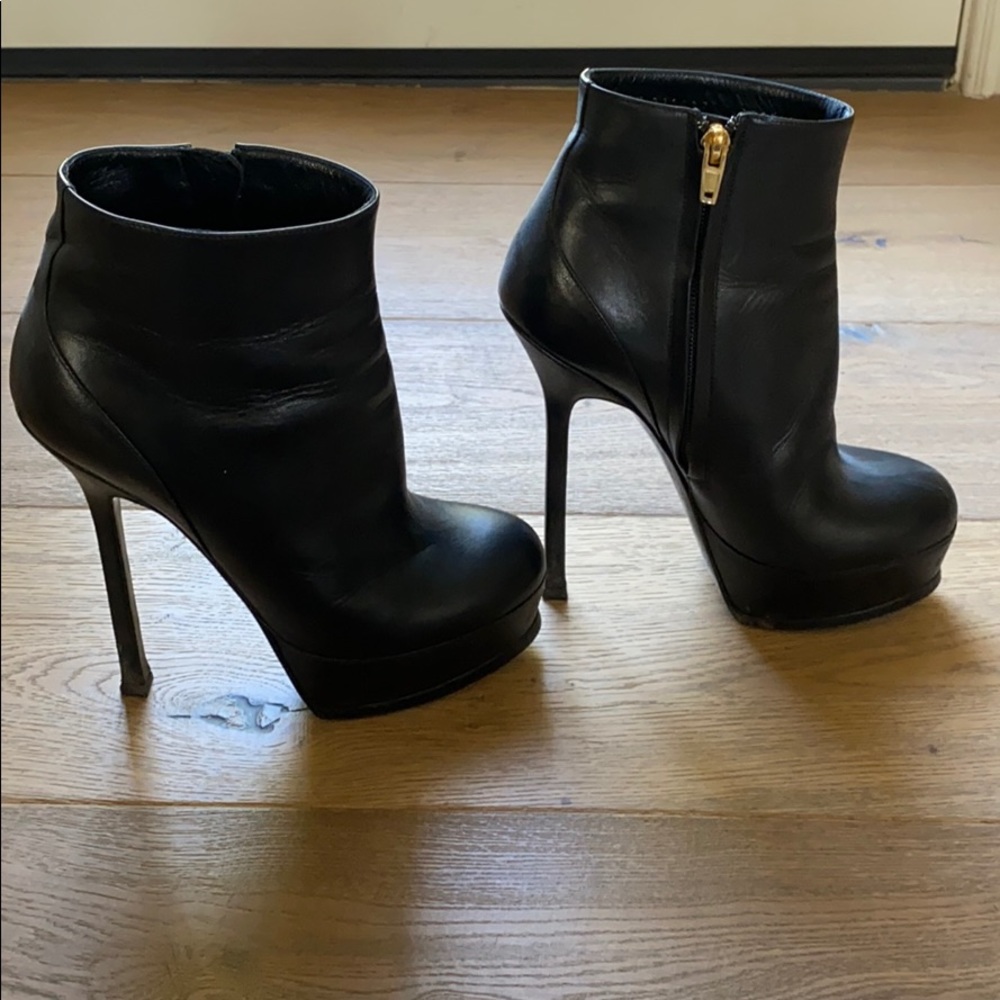 Saint Laurent Booties - Picture 2 of 7